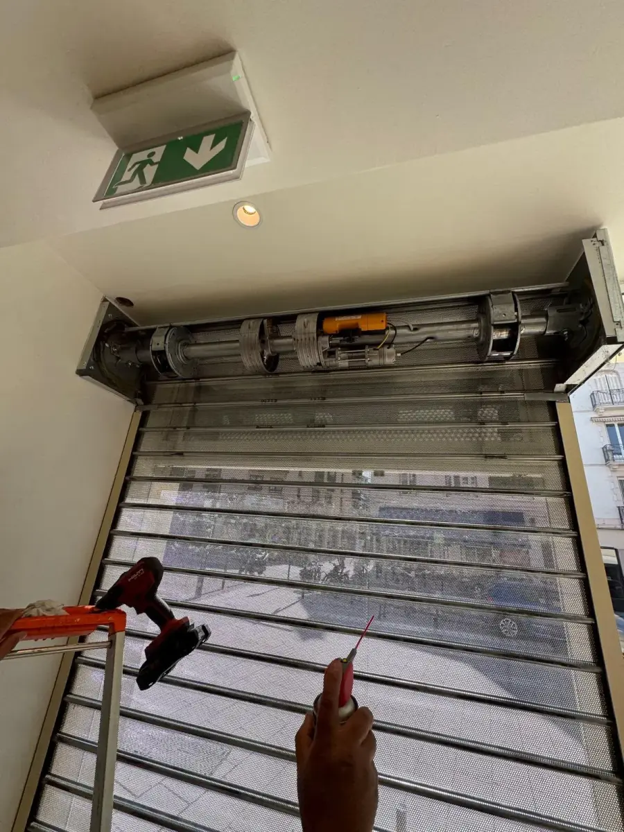 Entretien et maintenance de rideau métallique à Paris 11