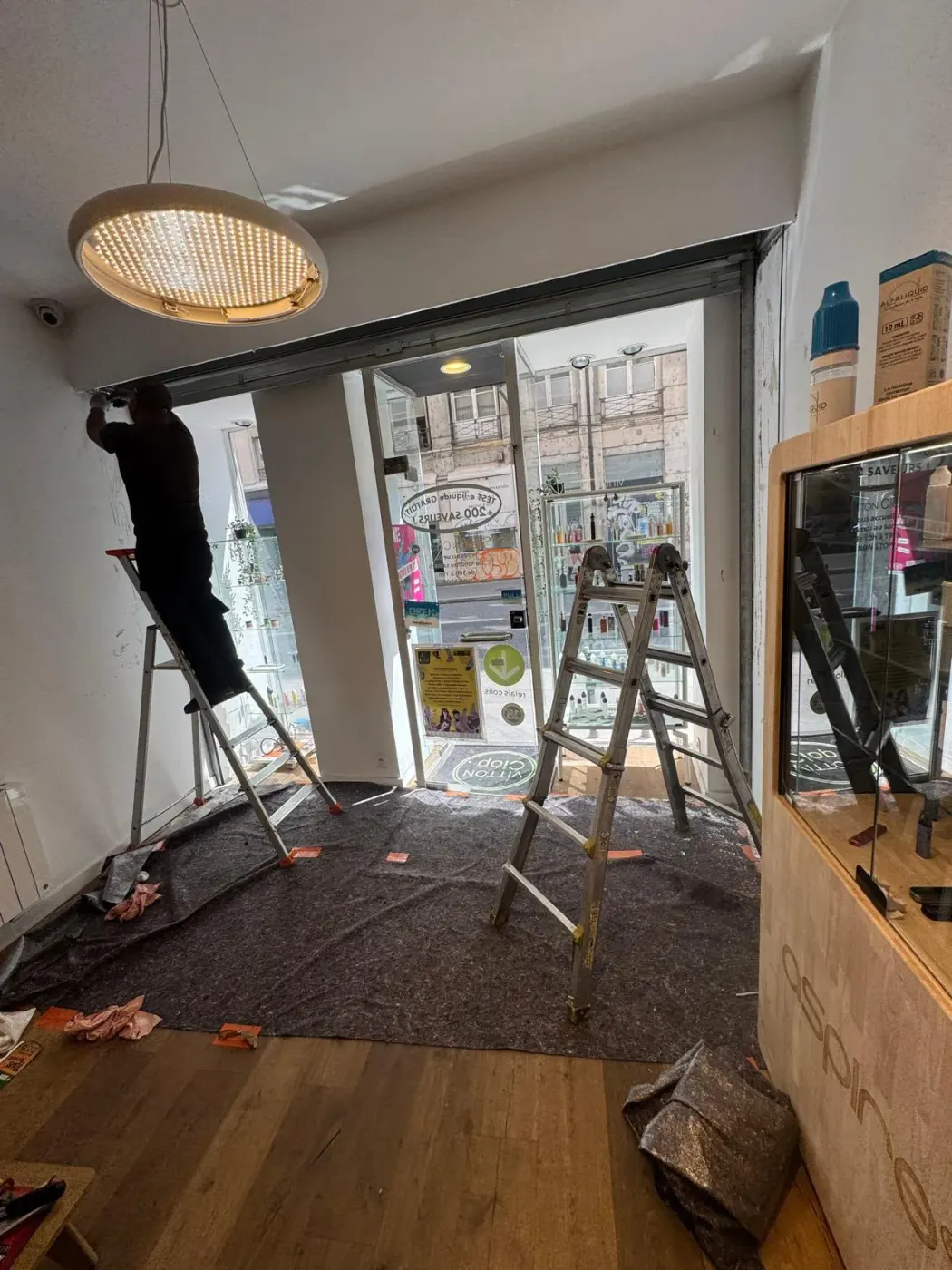 Installation et pose de rideau métallique à Paris 11