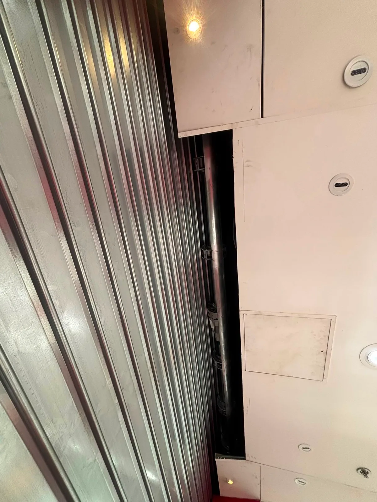 Réparation de rideau métallique à Paris 11